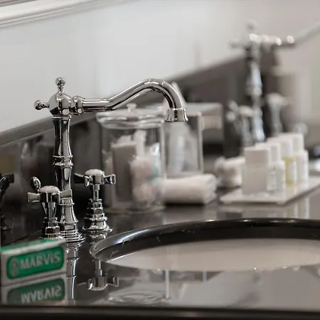 Butterfly Konukevi 4*